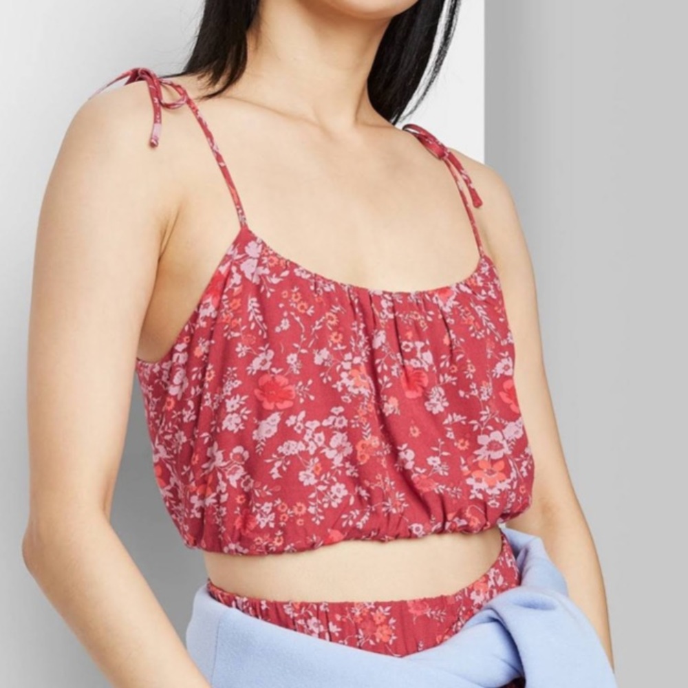 Women's Tiny Tank Top - Wild Fable Cropped Dark Pink Floral Crop Top size XS NWT